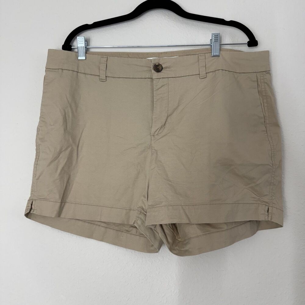 Old Navy Chino Shorts Women Size 14 Beige Mid Rise Casual Summer Classic